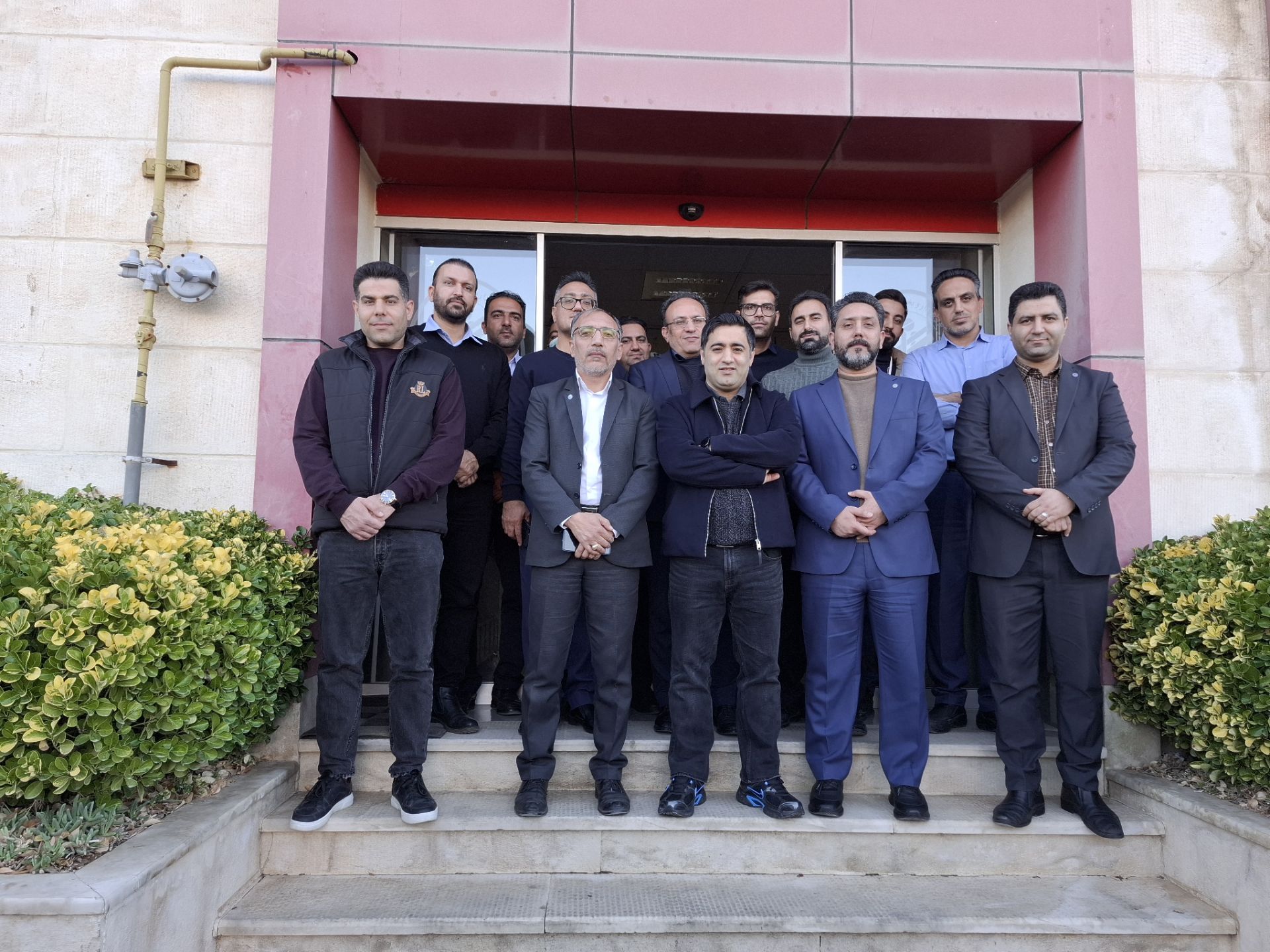 بازدید صمیمانه مدیرعامل شرکت کارخانجات داروپخش از مرکز شیراز توزیع داروپخش