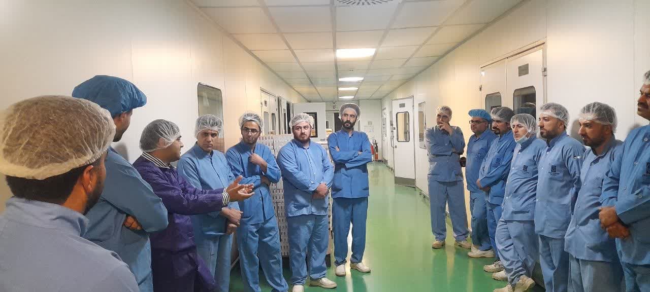 بازدید مدیرعامل جدید شرکت کارخانجات داروپخش از بخش تولید جامدات